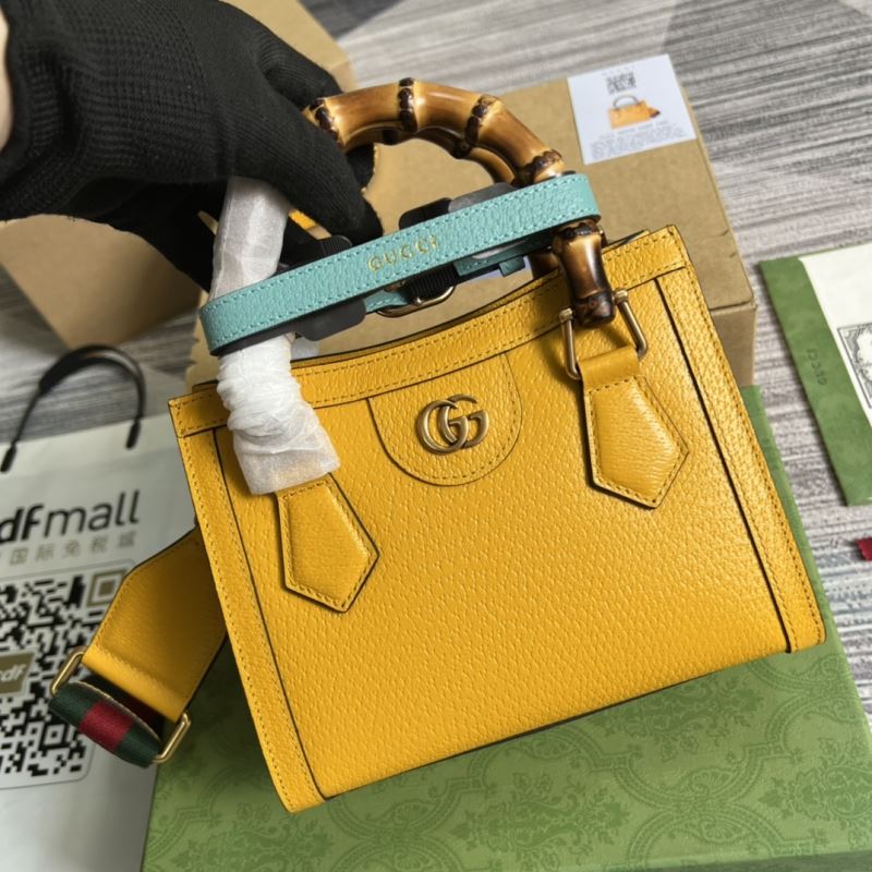 Gvc*1 tote bags